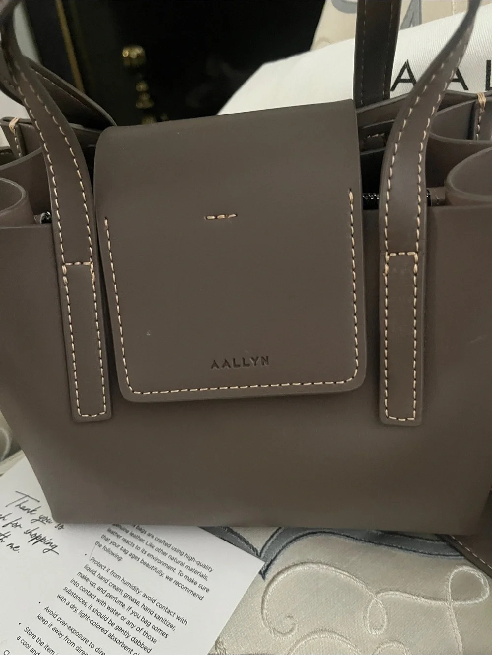 AALLYN LEATHER PURSE